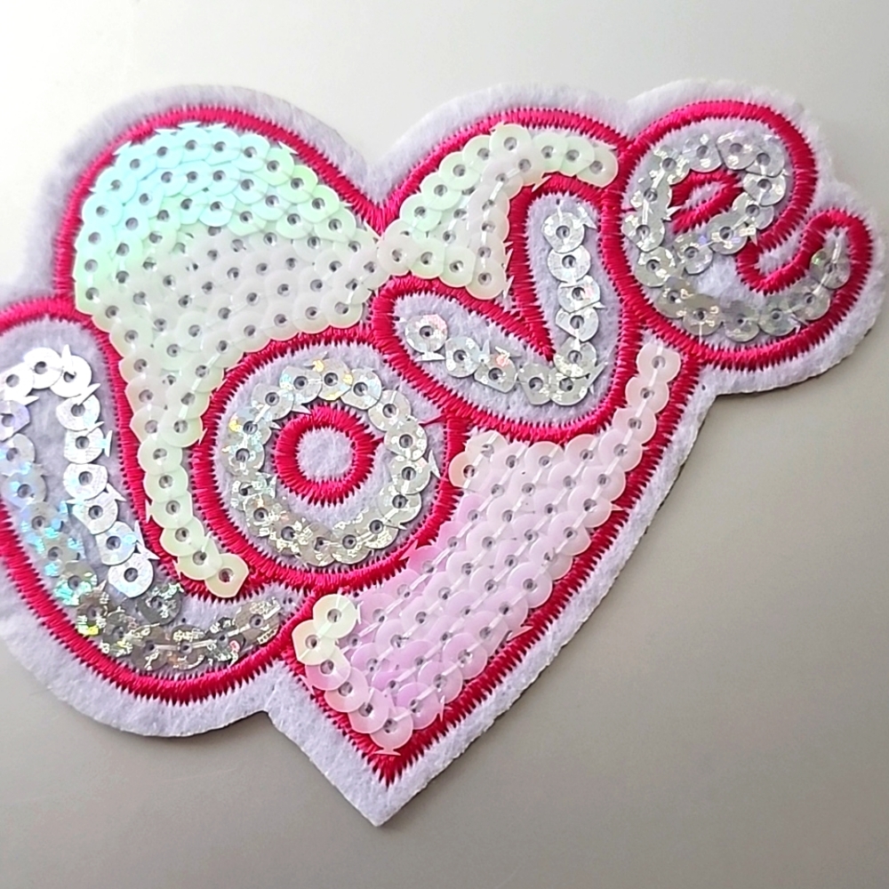 SPARKLE SEQUINS LOVE IRON ON PATCH